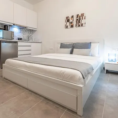 Phaedrus Living: City Center Executive Flat Stadiou Athens Exterior photo