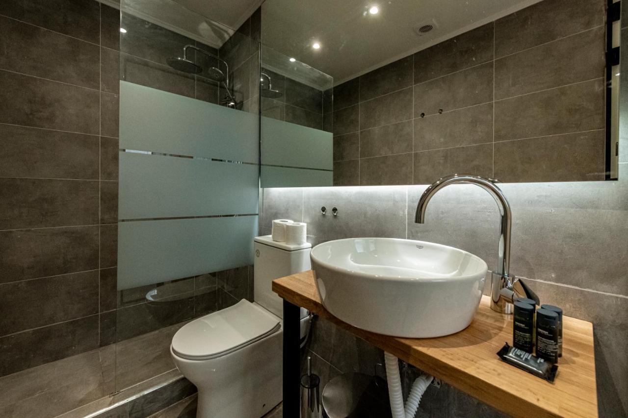 Phaedrus Living: Center Executive Flat Stadiou Athens