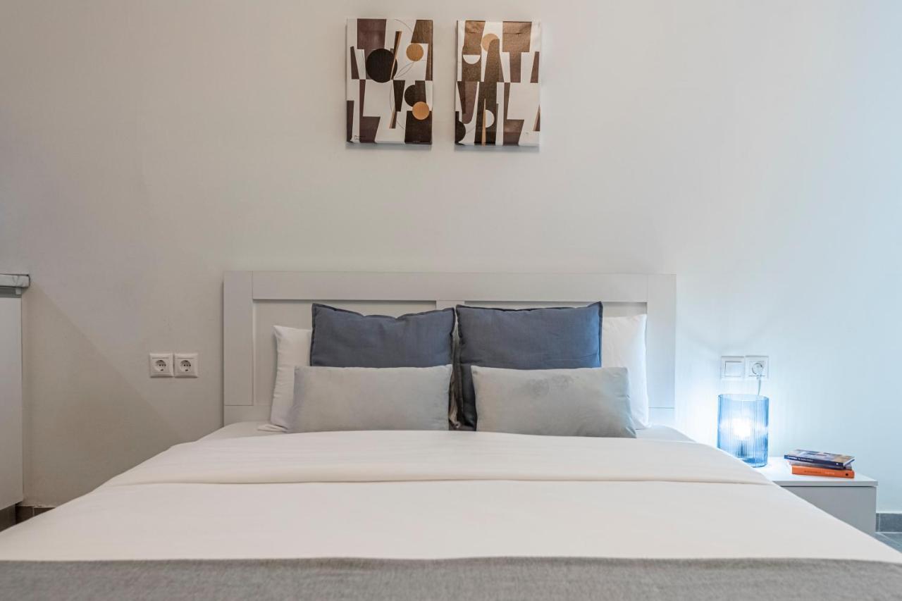 Phaedrus Living: Center Executive Flat Stadiou Apartment Athens